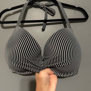 Bikini top black and white stripes with underwire size XXL